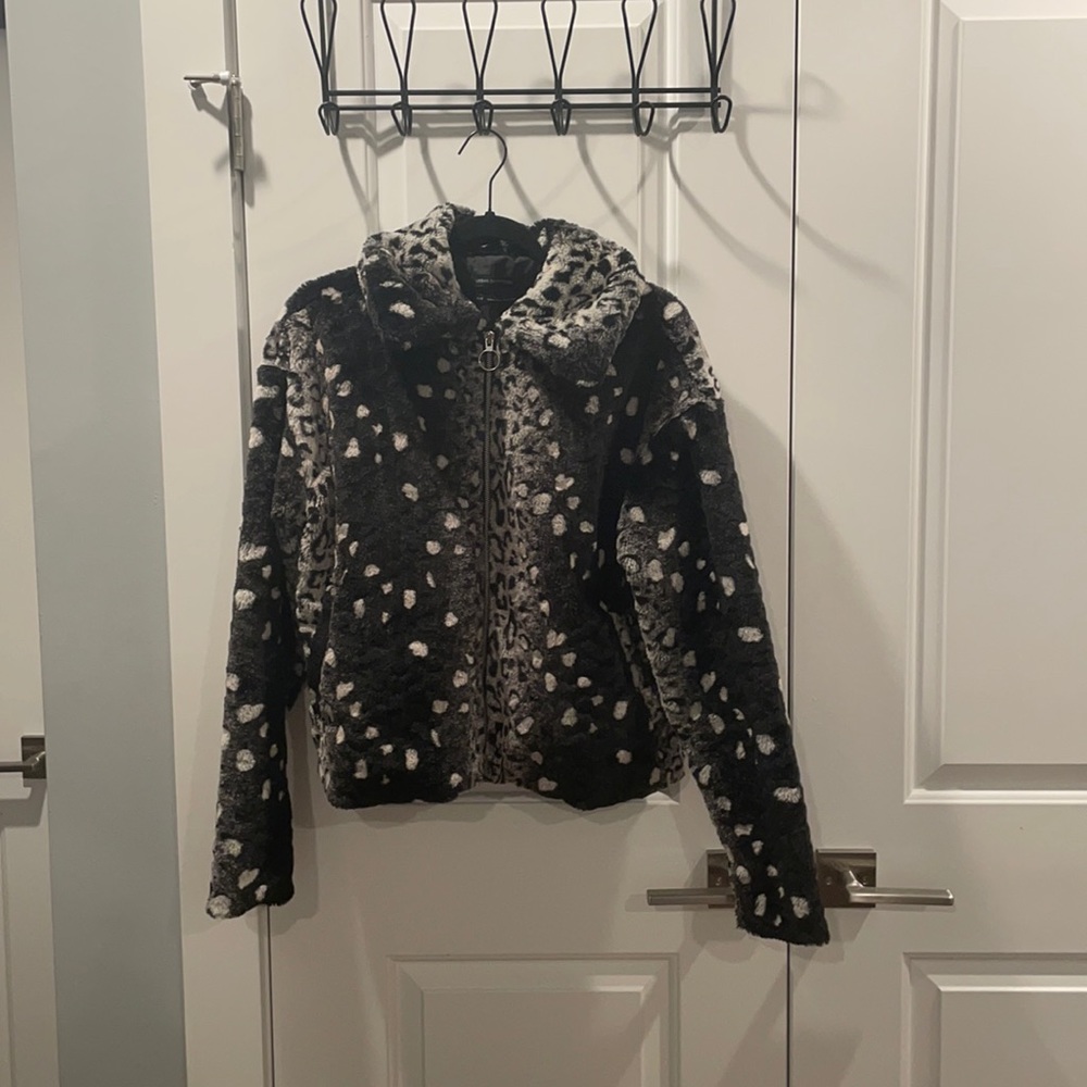 urban outfitters faux fur jacket